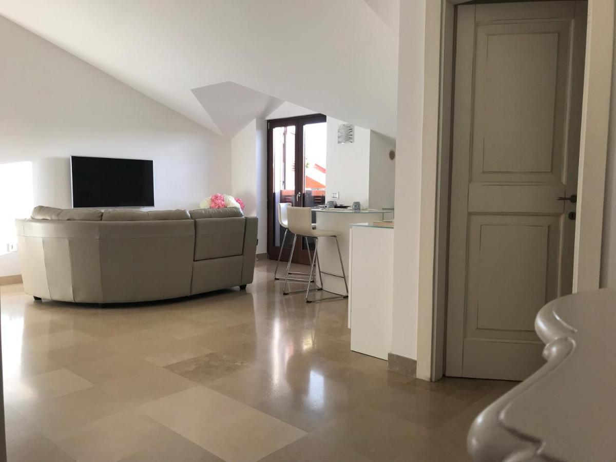 Maria Ancona Suite Martina Franca Exterior foto